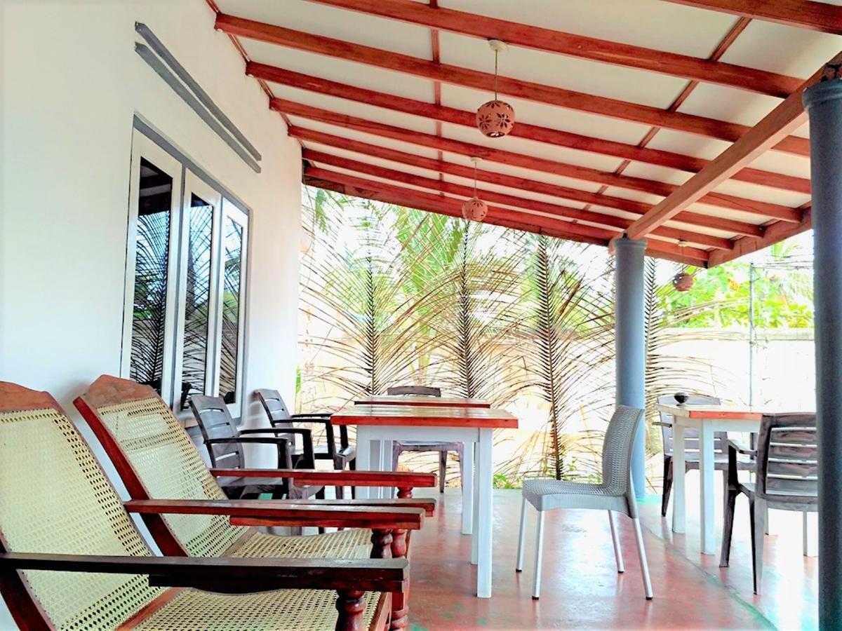 Banana Garden Hotel Banduramulla Exterior photo
